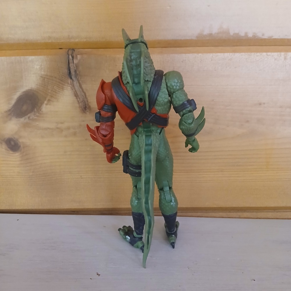 McFarlane Toys Fortnite - Hybrid 7" Action Figure ZB2 - Picture 3 of 4